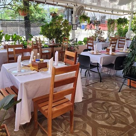 Saint Charles Inn, Belize Central America Punta Gorda Bagian luar foto