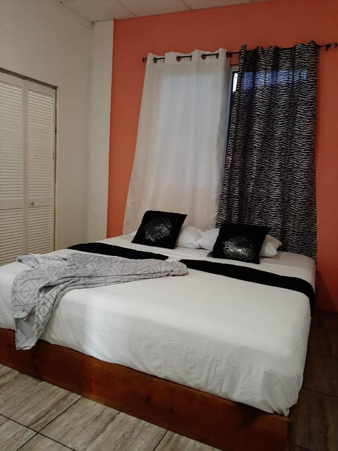Saint Charles Inn, Belize Central America Punta Gorda Bagian luar foto