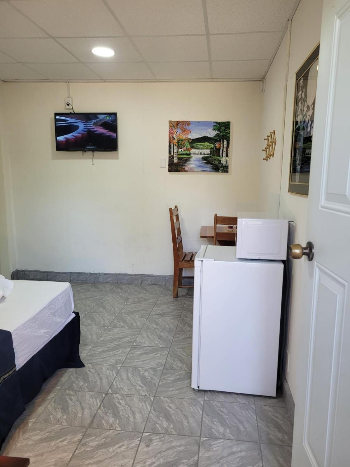 Saint Charles Inn, Belize Central America Punta Gorda Bagian luar foto