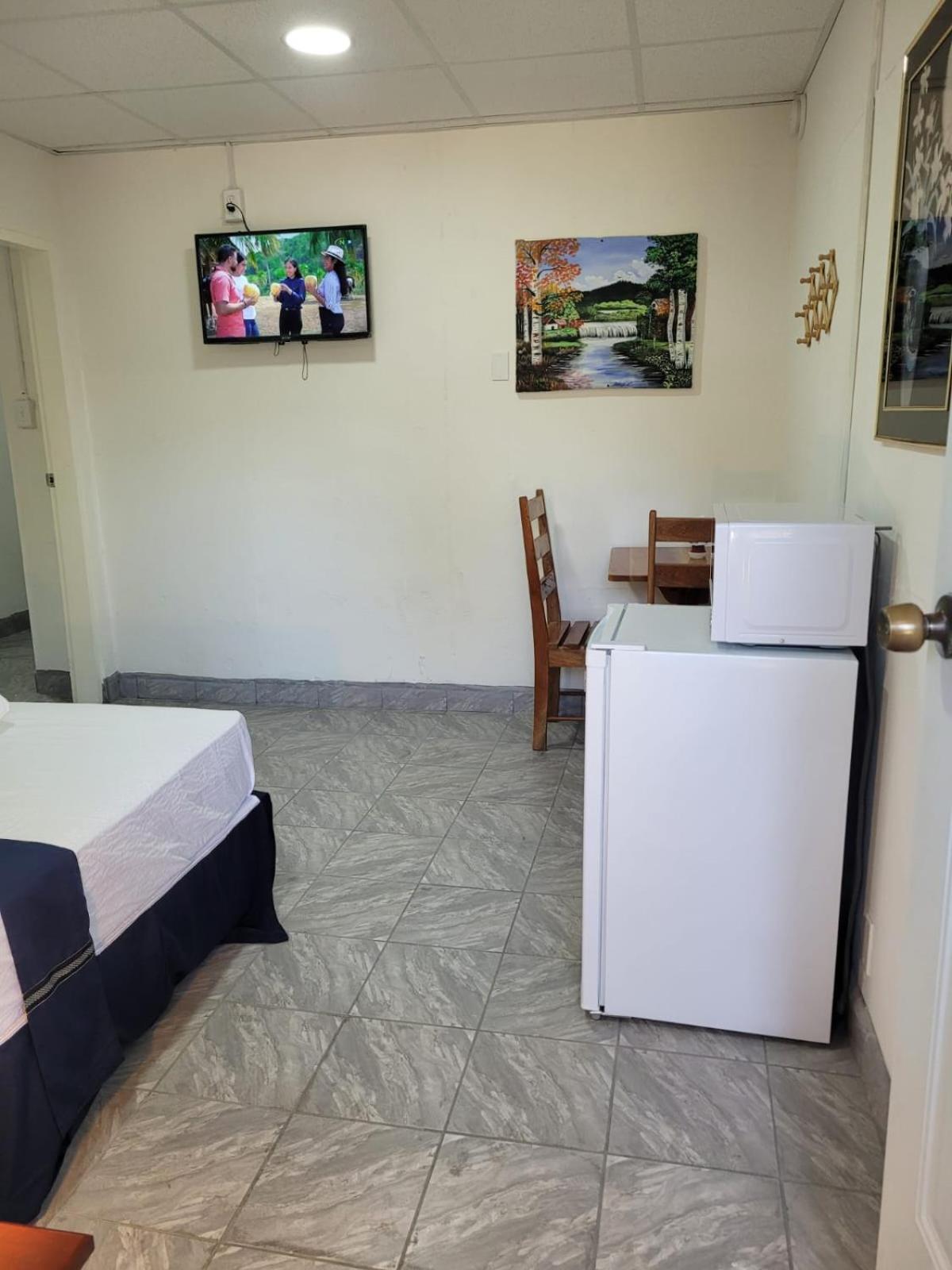 Saint Charles Inn, Belize Central America Punta Gorda Bagian luar foto