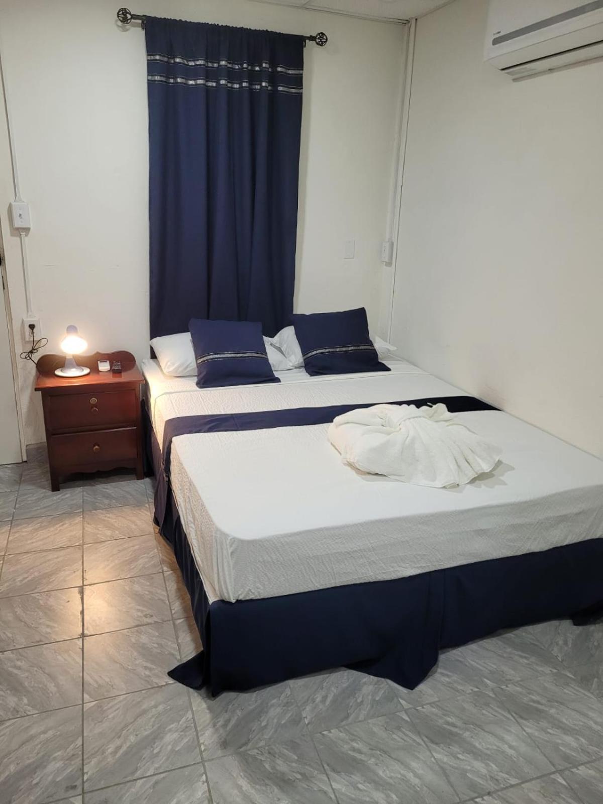 Saint Charles Inn, Belize Central America Punta Gorda Bagian luar foto