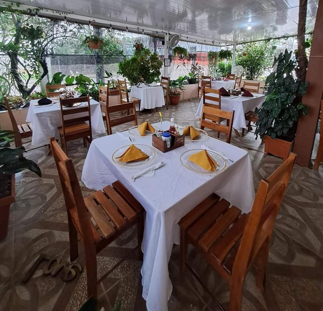 Saint Charles Inn, Belize Central America Punta Gorda Bagian luar foto